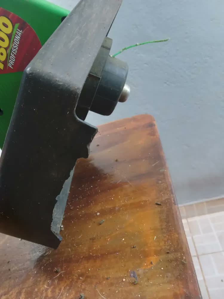 foto de Aparador Grama Rocadeira Eletrica 1800w Trapp Fio Nylon