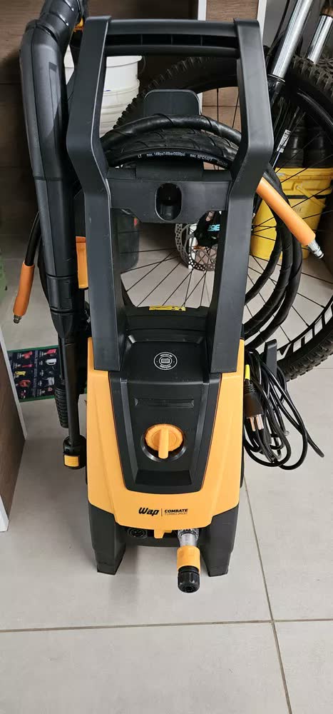 foto de Lavadora de Alta Pressão WAP Combate Turbo 2600 Motor de Indução