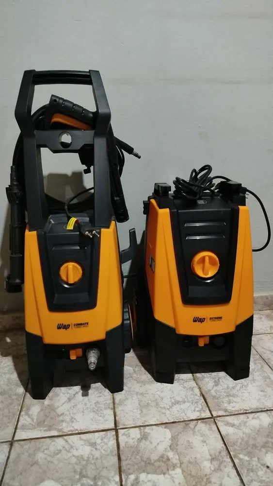foto de Lavadora de Alta Pressão WAP Extreme Turbo 2800 2450PSI 1900W com Aplicador de Detergente