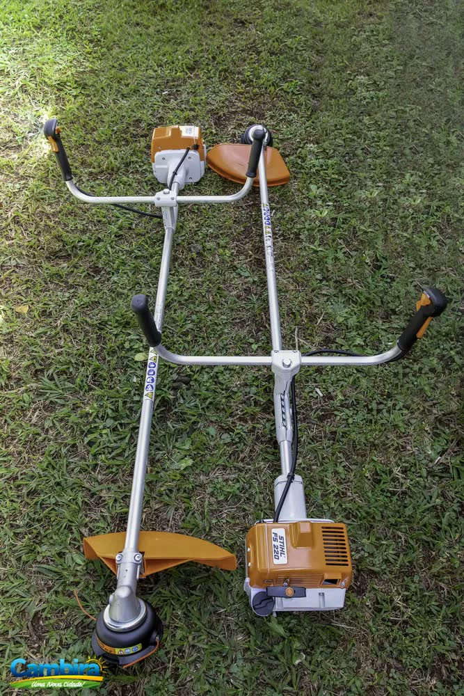 foto de Roçadeira Stihl FS 220