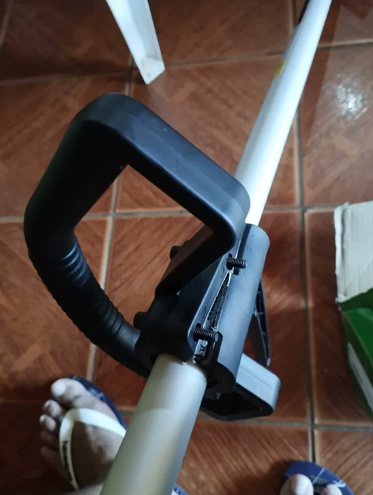 foto de Roçadeira Costal Gasolina 42,7CC 2 Tempos 1,7HP Garthen RC-4500