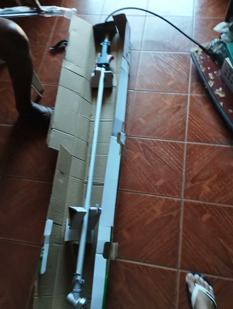 foto de Roçadeira Costal Gasolina 42,7CC 2 Tempos 1,7HP Garthen RC-4500