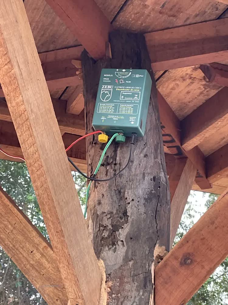 foto de Eletrificador de Cerca Elétrica Zebu PPCR 60 Hz 127V/220V