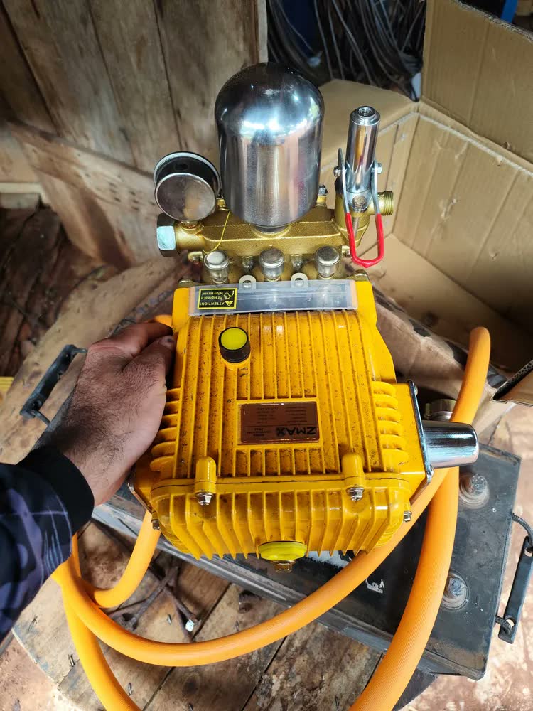 foto de Bomba Pulverizadora Agrícola Zmax Zp45 Alta Pressão 45L/min 3 Pistões