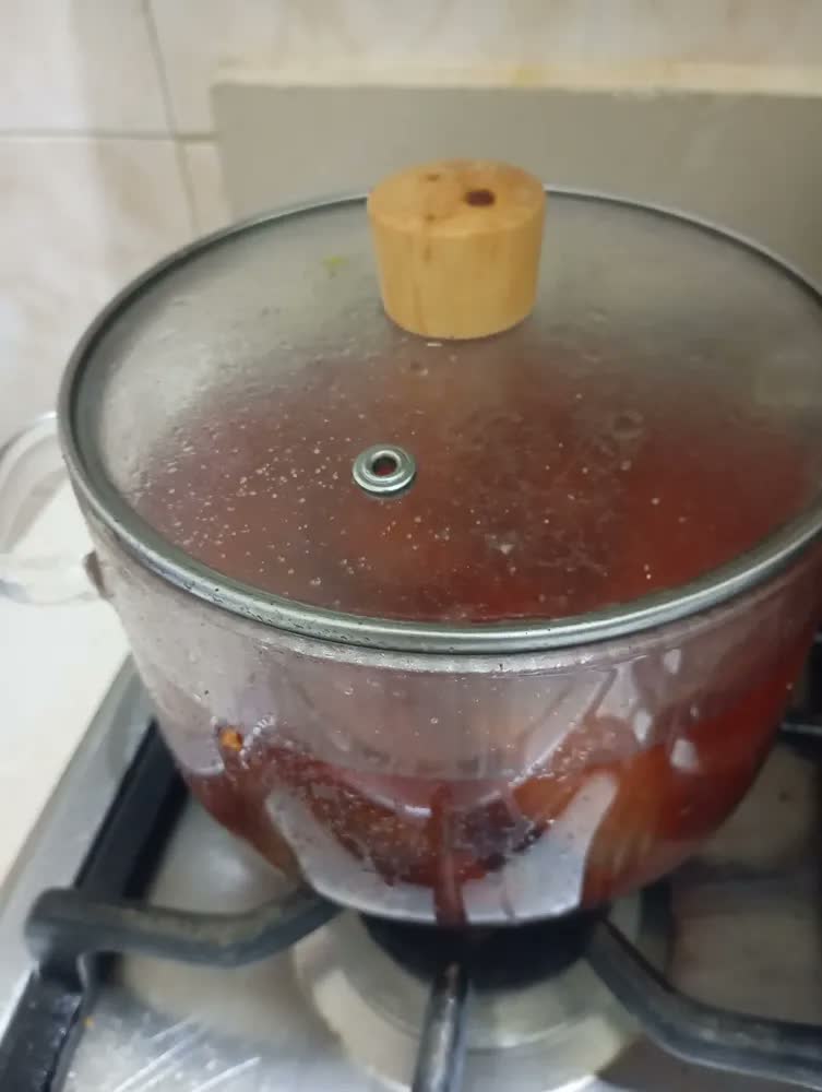 foto de Panela De Vidro Com Tampa Para Cozinhar Lentamente