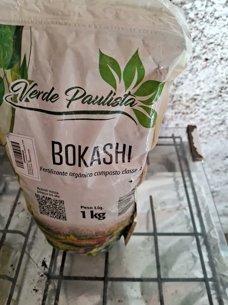 foto de Bokashi Adubo Completo Fertilizante Orgânico Classe A - 1kg