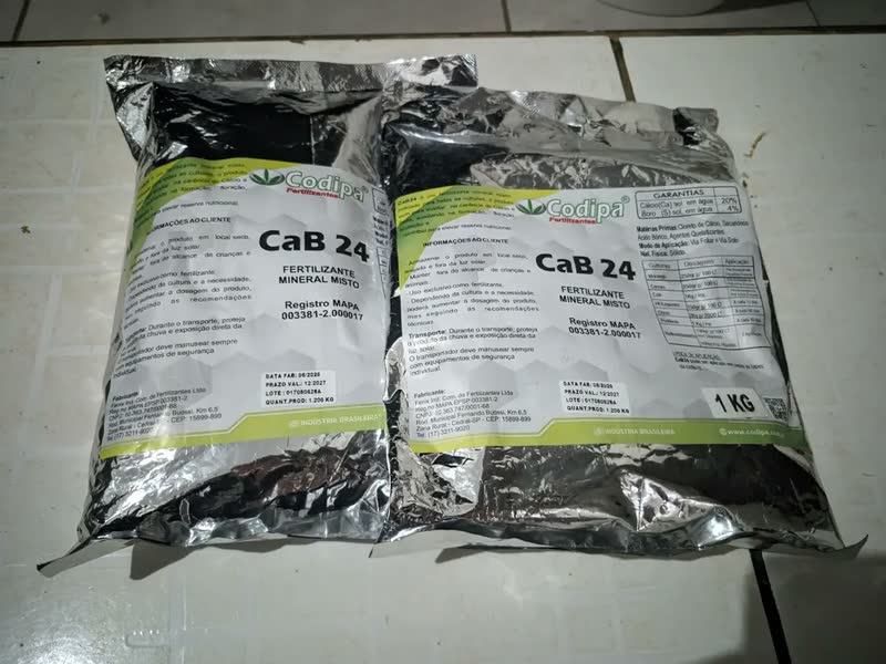 foto de Cálcio Boro Fertilizante Foliar Solúvel Floração Frutos 2kg