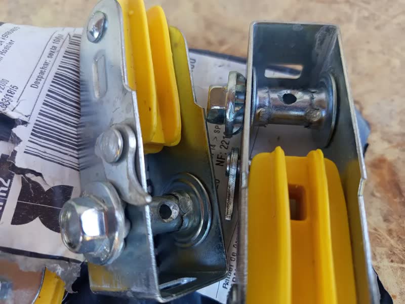 foto de Esticador Catraca Cerca Arame Liso Com Isolador 5 Unidades