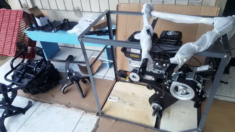 foto de Toyama Tt90r-xp motocultivador tratorito gasolina 4t 7,0 hp