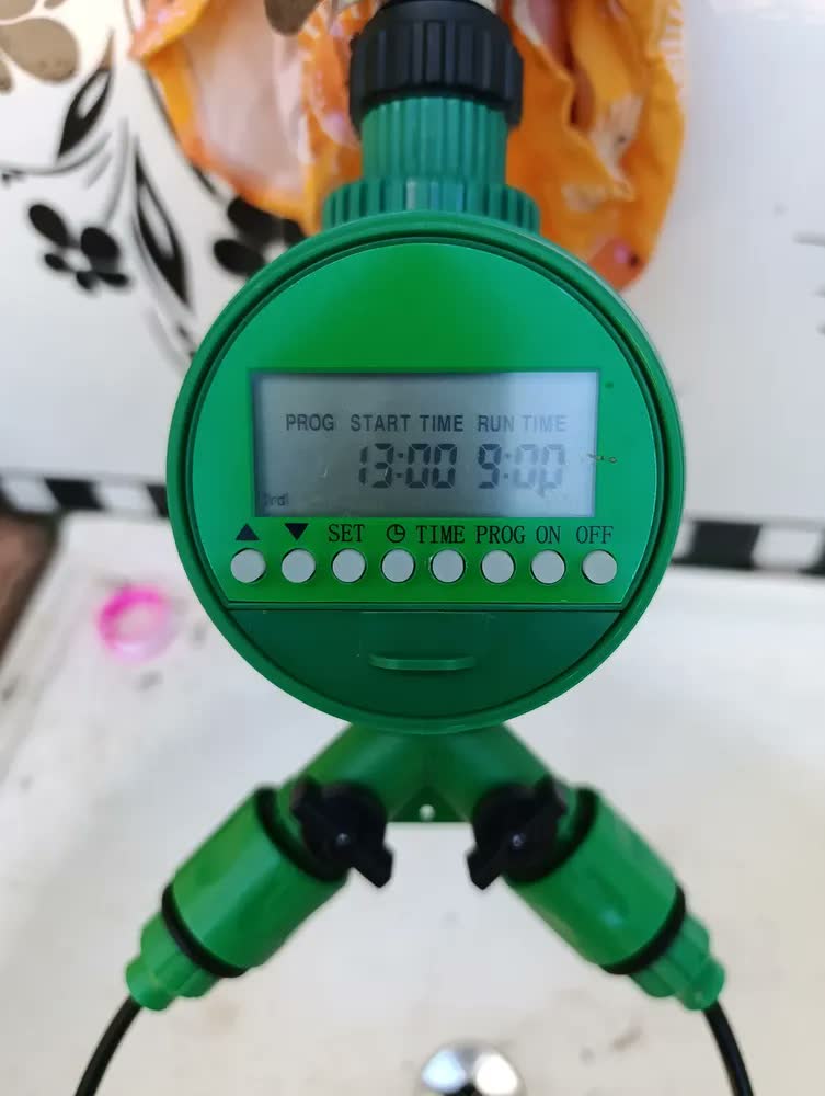 foto de Irrigador Com Temporização Para Torneiras De 3/4 E 1/2