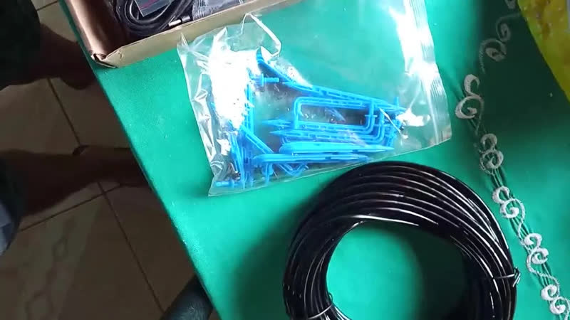foto de Kit Irrigação Solar Automática Gotejamento Jardim E Horta