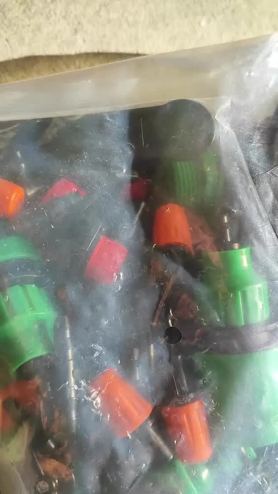 foto de Kit Irrigação Completo Gotejamento Nebulizador 112pçs 20m