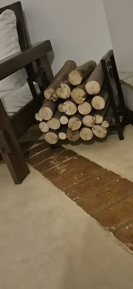 foto de Porta Lenha Lareira Fogão Moderno Estilo Industrial Rustico