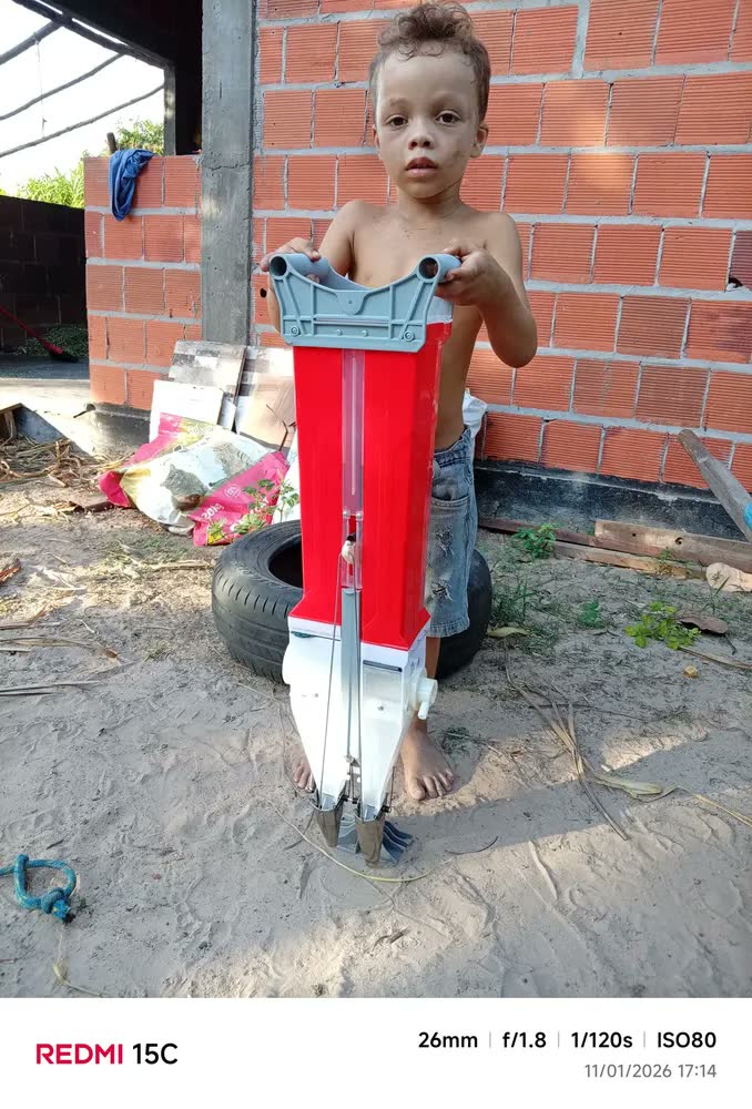 foto de Plantadeira Adubadeira Automática Magazine Girassol Adubo
