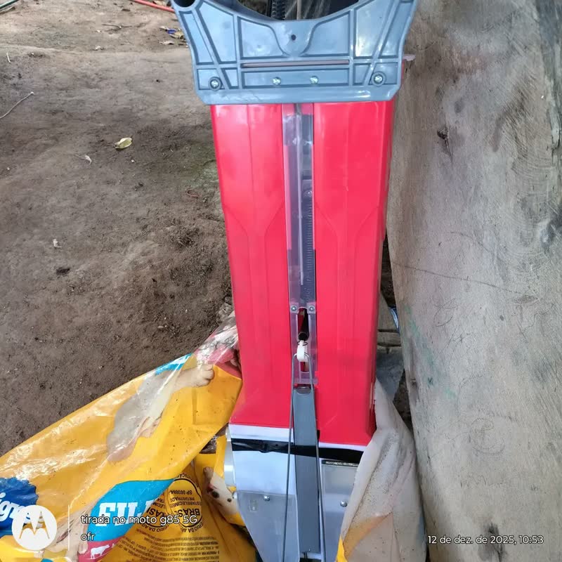 foto de Plantadeira Adubadeira Automática Magazine Girassol Adubo