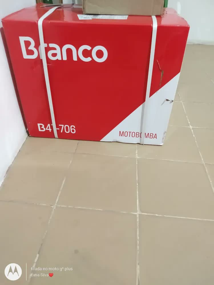 foto de Motobomba Gasolina Branco 6,5CV 3 Pol Manual B4T-706 Água Limpa