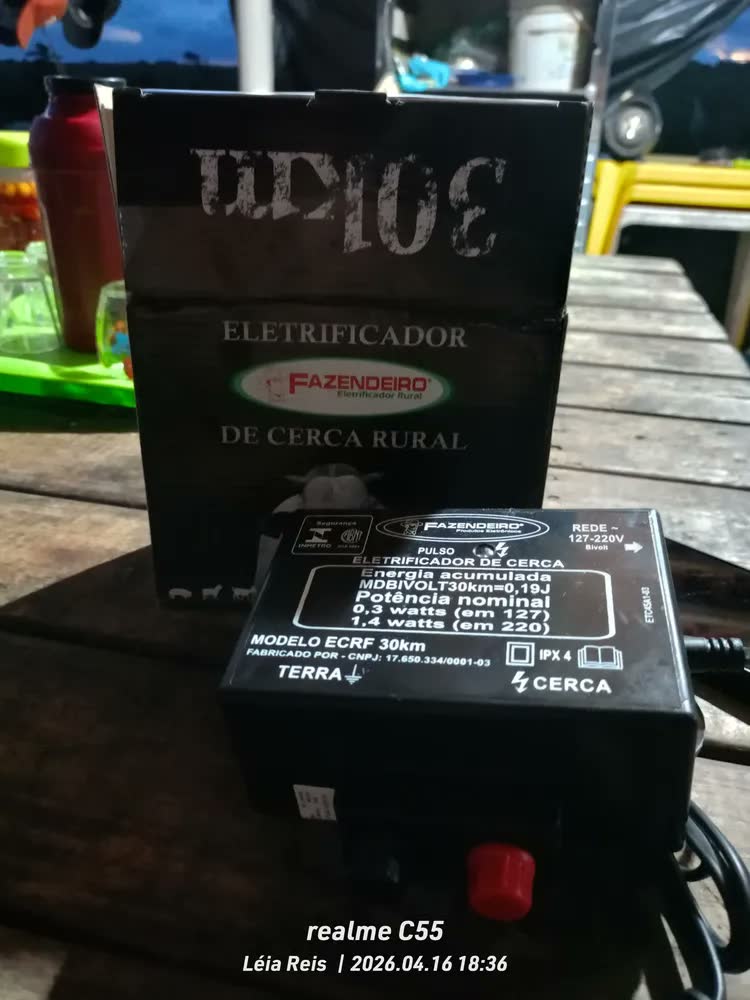 foto de Eletrificador de Cerca Fazendeiro Bivolt ECRF30KM-MDBIVOLT 30km para Área Rural