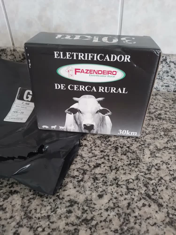 foto de Eletrificador de Cerca Fazendeiro Bivolt ECRF30KM-MDBIVOLT 30km para Área Rural