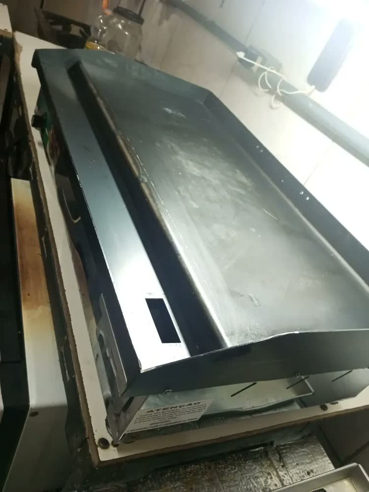 foto de Churrasqueira Elétrica Itajobi Fogões Inox 85x47cm 4500W 220V