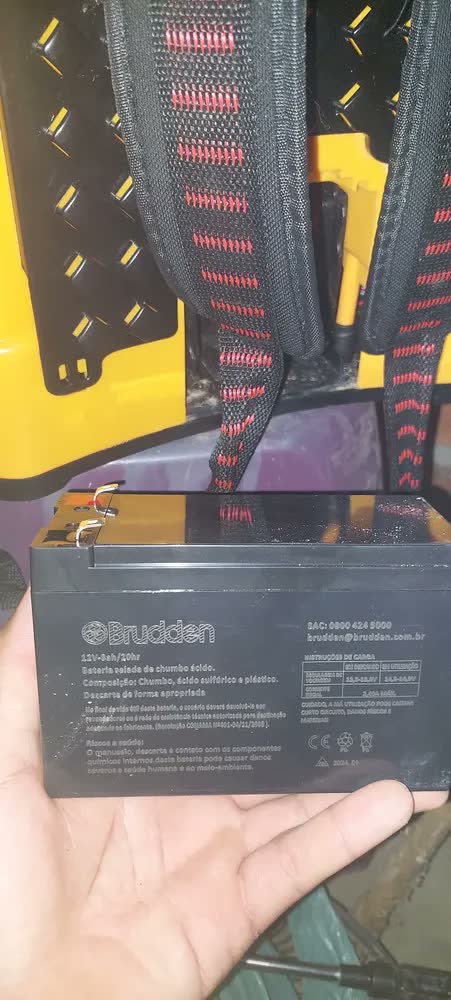 foto de Pulverizador Mochila de Pressão Brudden 20L Bateria 12V Autonomia 10h