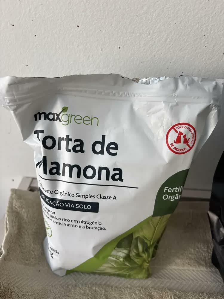 foto de Fertilizante Forth Maxgreen Torta De Mamona Para Jardim 1kg