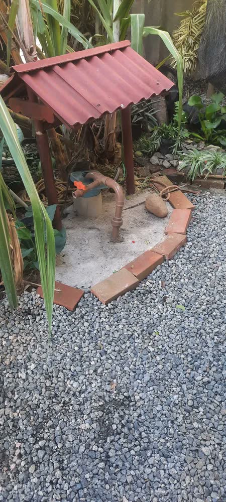 foto de Bomba Submersa Caneta Intech Machine BSCA2 1/4 HP, para Poço Artesiano e Cisterna, de Água Limpa em Aço Inox com 2,5