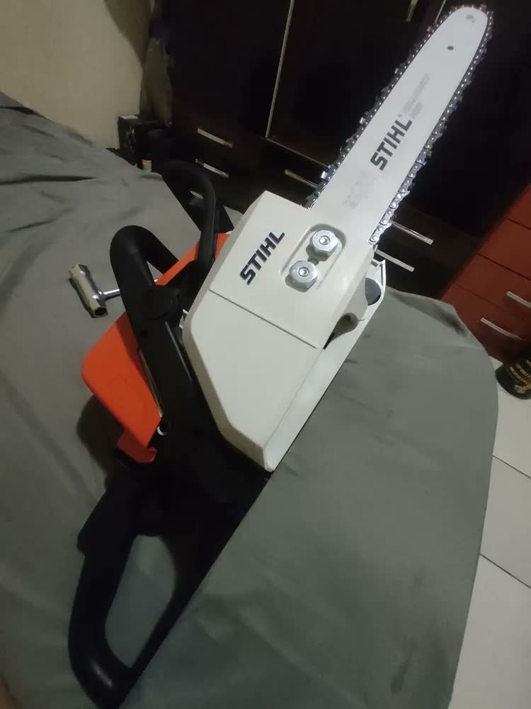 foto de Motosserra Á Gasolina Stihl 31.8cc Ms 180 2.0cv Cor Laranja-claro