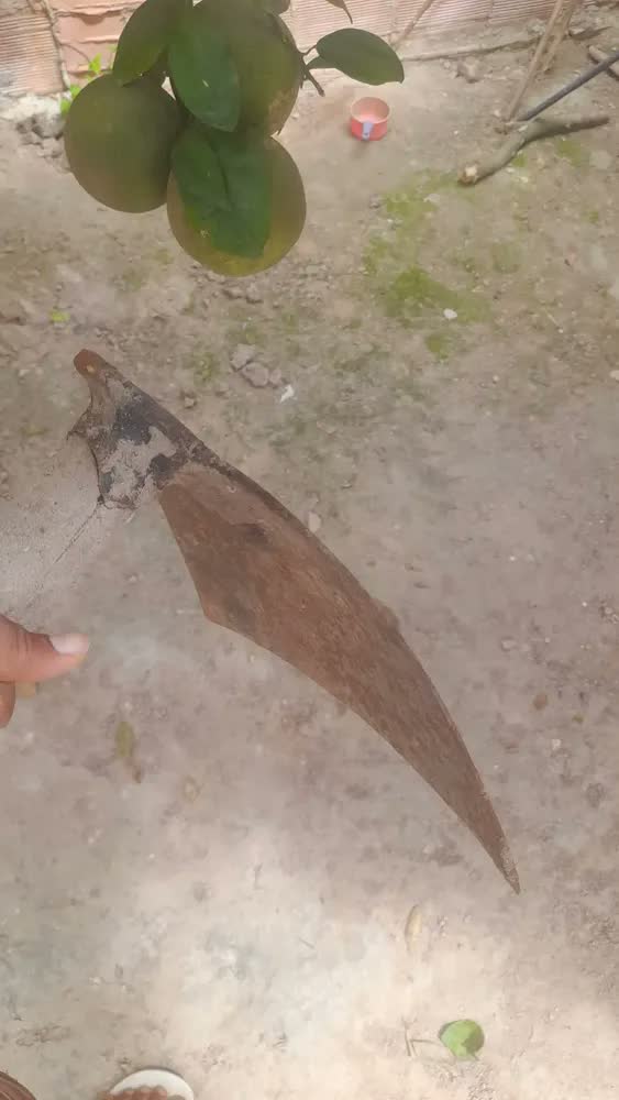 foto de Enxada Larga 2,5 Libras Sem Cabo Vonder