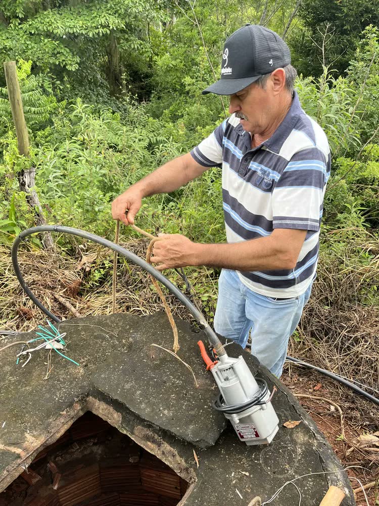 foto de Bomba Vibratória Submersa 650 Anauger