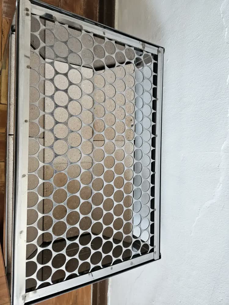 foto de Churrasqueira De Inox Pequena Portatil Tijolo Refratário