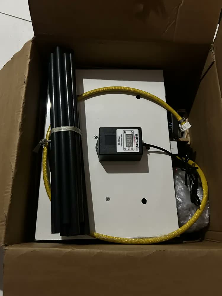 foto de Incubadora para 60 ovos Brood MAIA60 ovos galinha 38m x 55m x 57m 140W branco