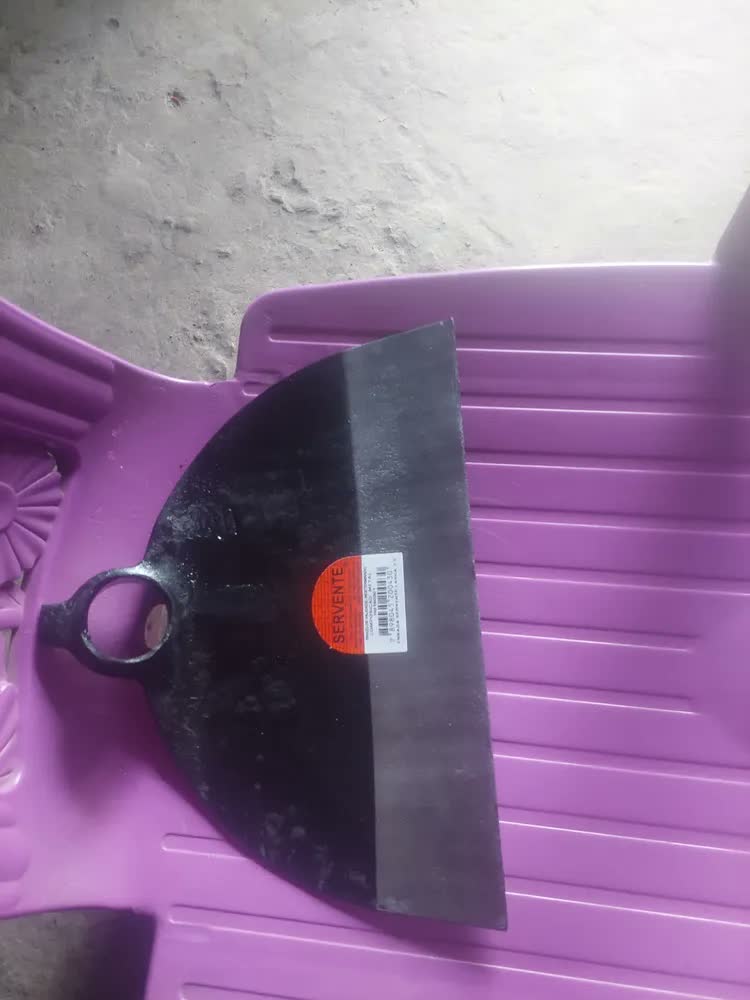 foto de Enxada Larga 2,5 S/ Cabo - Servente