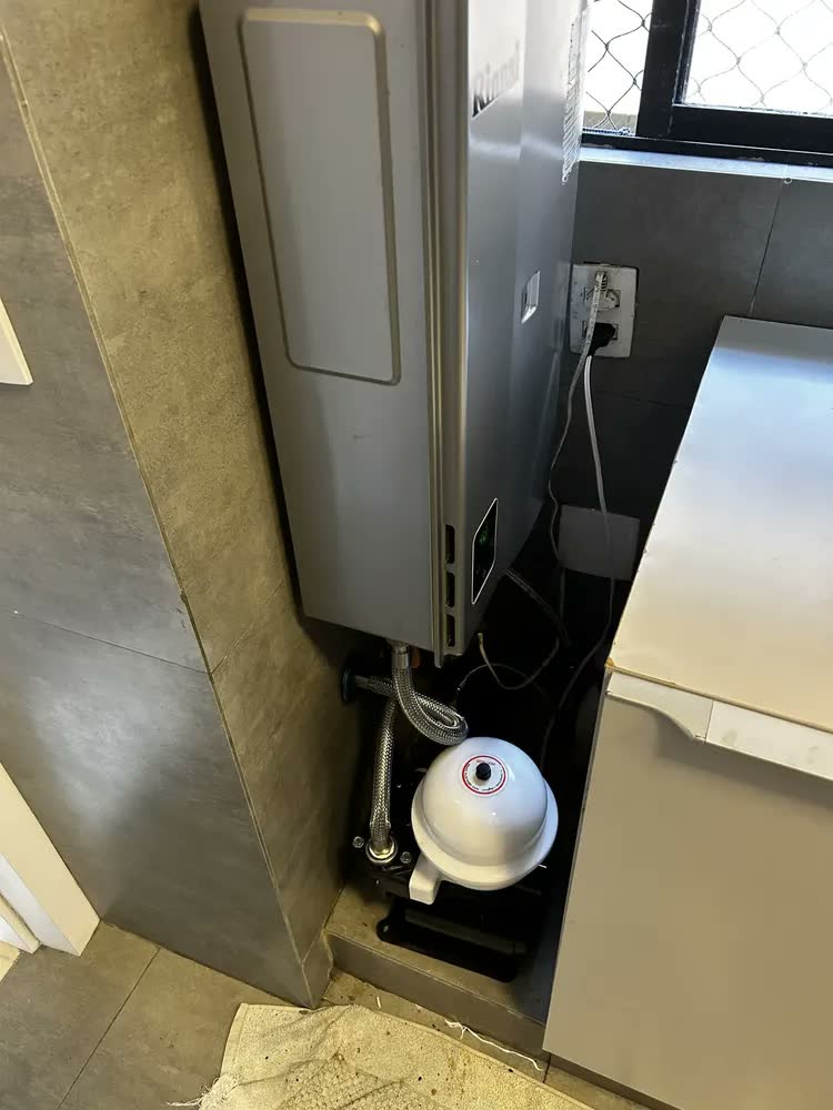 foto de Pressurizador De Água Komeco Tp 820 G3