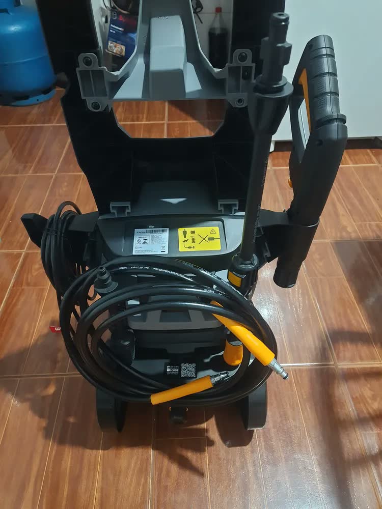 foto de Lavadora de Alta Pressão WAP WL 2660 Turbo com Aplicador de Detergente e Agulha Desobstruidora