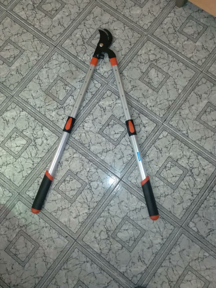 foto de Tesoura De Poda Com Cabo Extensível Bypass Tramontina