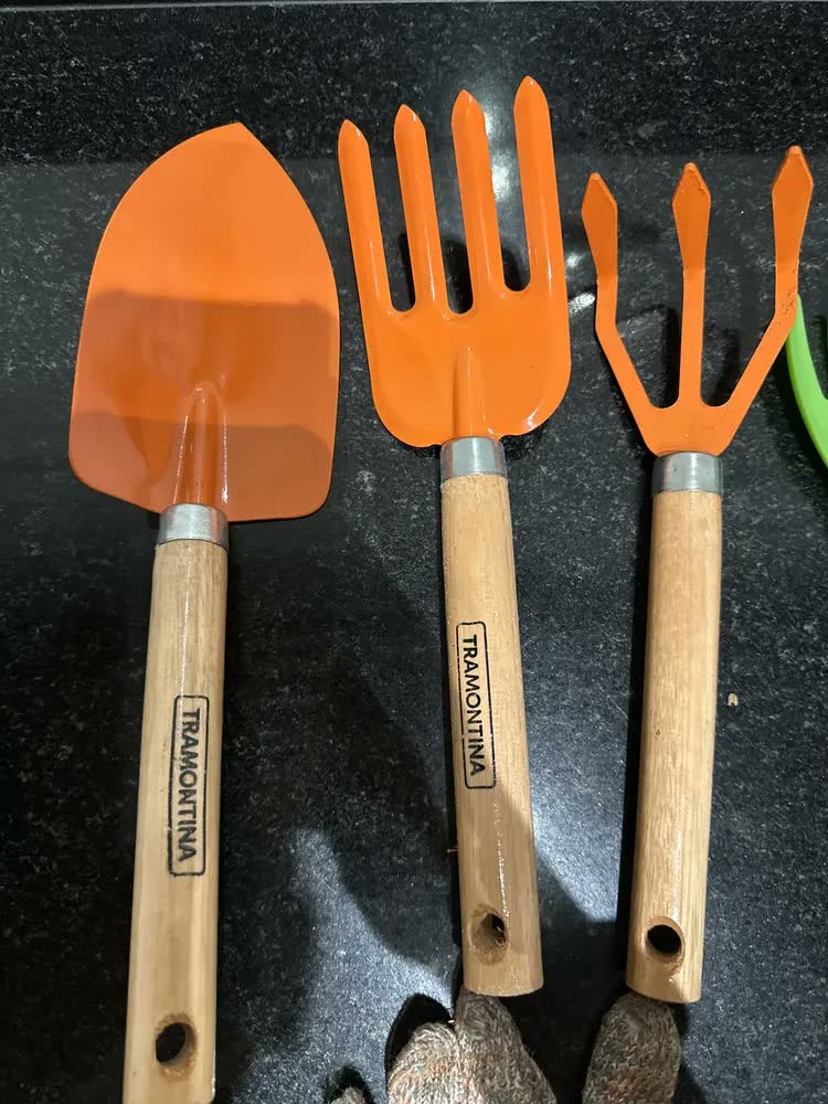 foto de Conjunto Para Jardinagem Cinto Com 8 Peças Tramontina