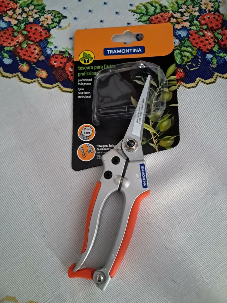 foto de Tesoura de poda manual Tramontina Poda 78316/520