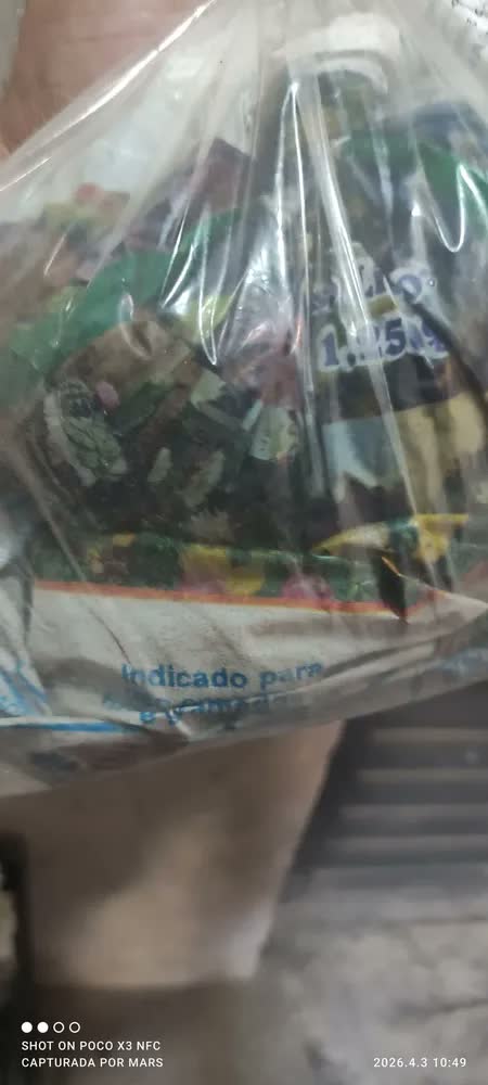 foto de Terra Vegetal Nutriplan Saco 2 Kg Para Plantas E Gramados