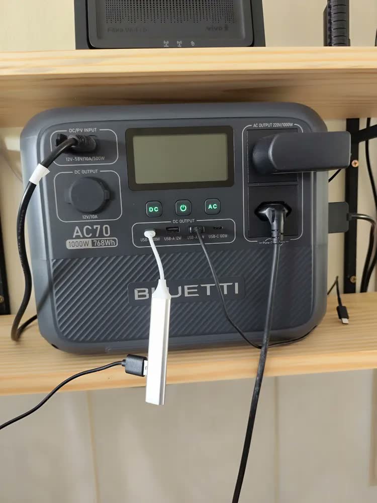 foto de Bluetti Ac70 1000w/768wh Estação De Energia Portátil