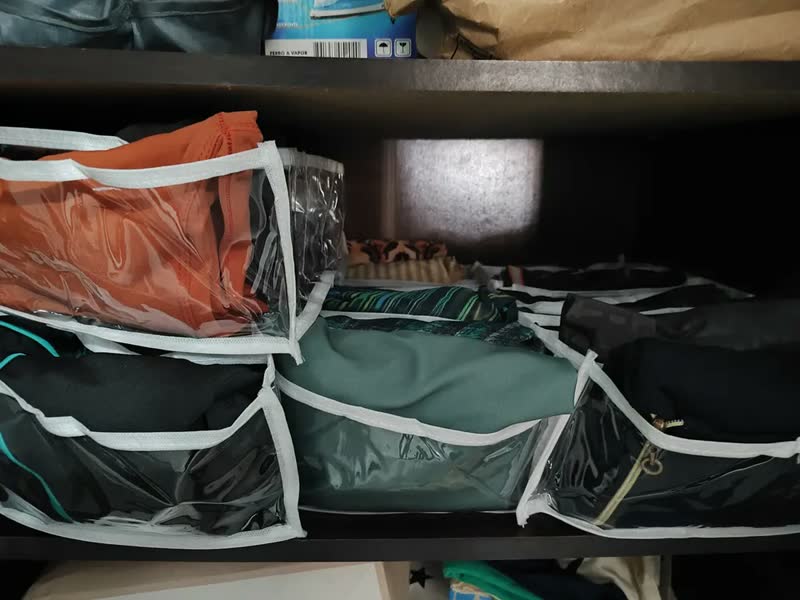 foto de Kit 12 Colmeia organizadora de gavetas 6p +6g para camisetas, calcinhas, cuecas, meias cor branco - Organizalux