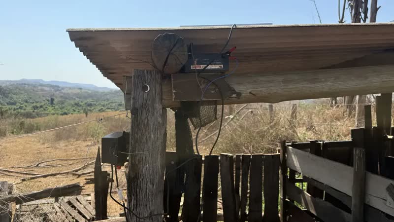 foto de Aparelho De Choque Cerca Elétrica Rural 45km Solar S/ Bat