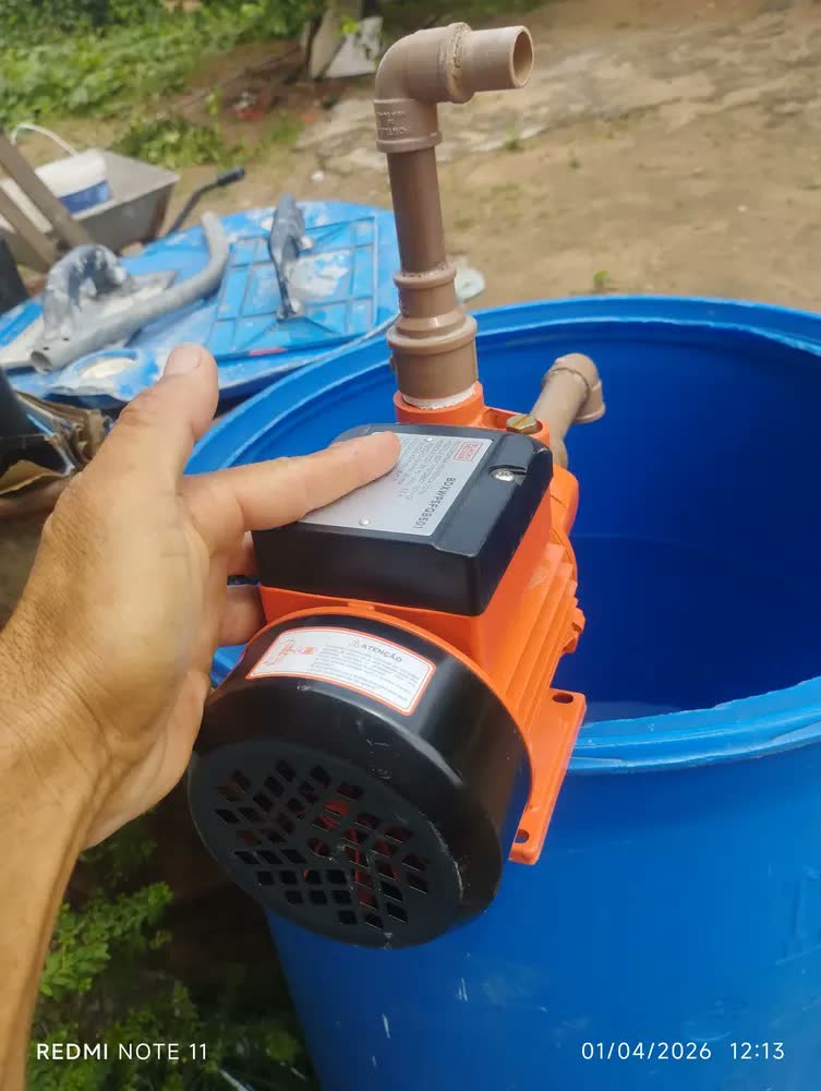 foto de Bomba D'água Periférica Mono 0,5hp Bdxwpsfqb60 Black&decker Cor Laranja Fase Elétrica Monofásica