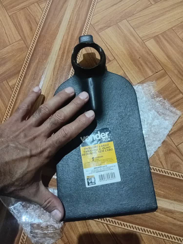 foto de Enxadão Largo Vonder Sem Cabo
