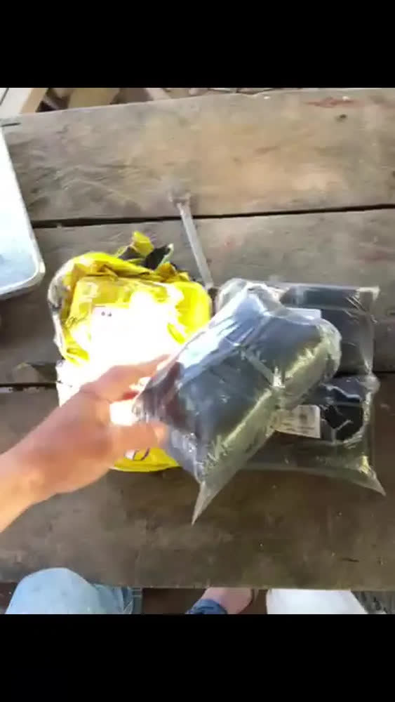 foto de Sacos Para Mudas Café 10x20 60 Micras 5000un Preto Nuplast