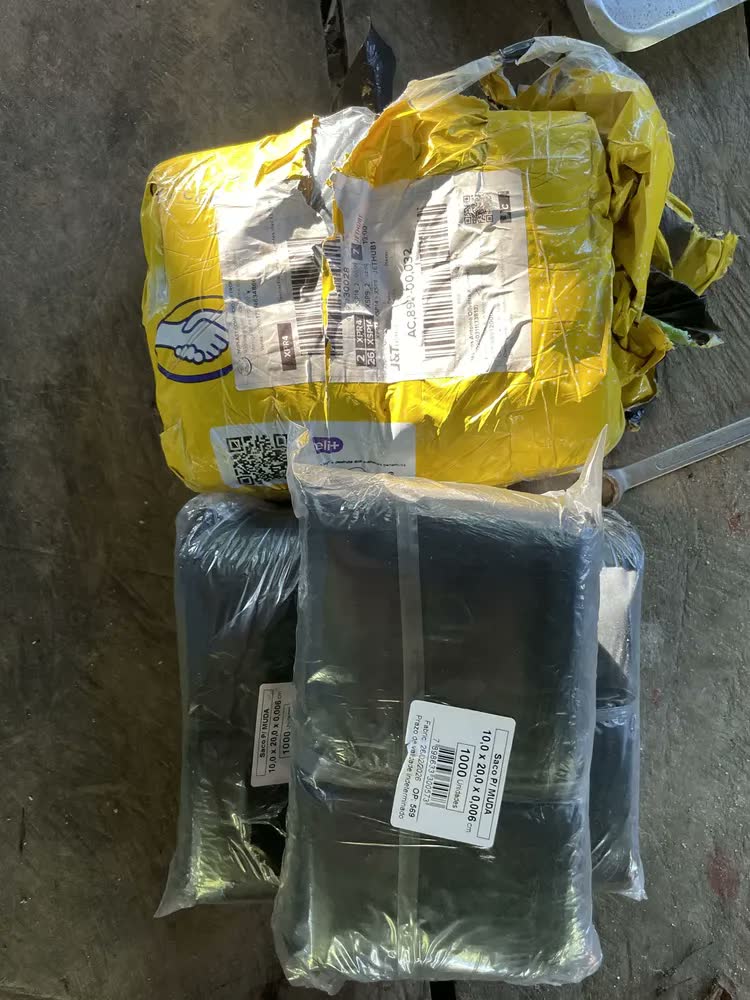 foto de Sacos Para Mudas Café 10x20 60 Micras 5000un Preto Nuplast