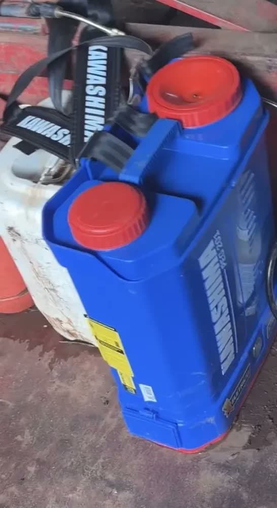 foto de Pulverizador Costal Elétrico Kawashima PEG 201 de 20 L