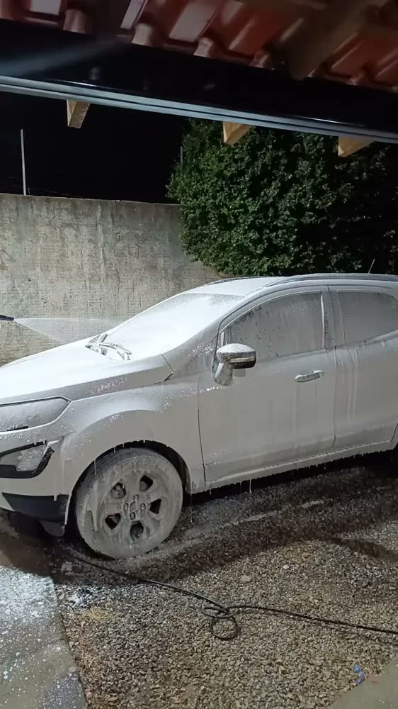 foto de Lavadora De Alta Pressão Economica Potente 1400w Vonder