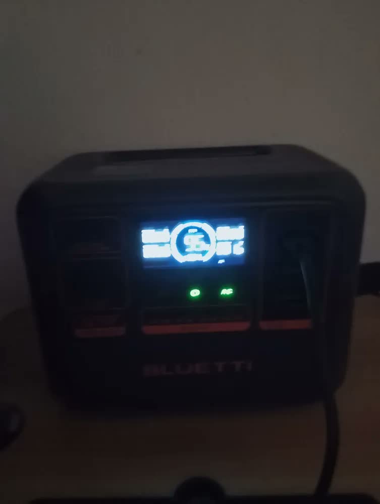foto de Bluetti Ac70p Estação De Energia Gerador Solar 1000w 864wh - 220v BR