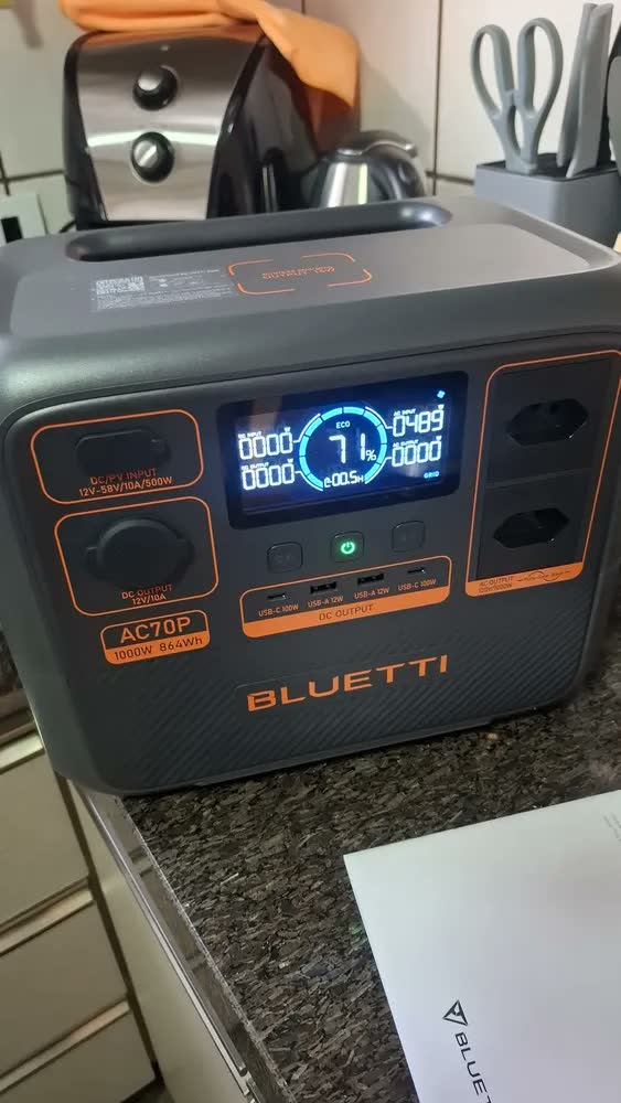foto de Bluetti Ac70p Estação De Energia Gerador Solar 1000w 864wh - 220v BR