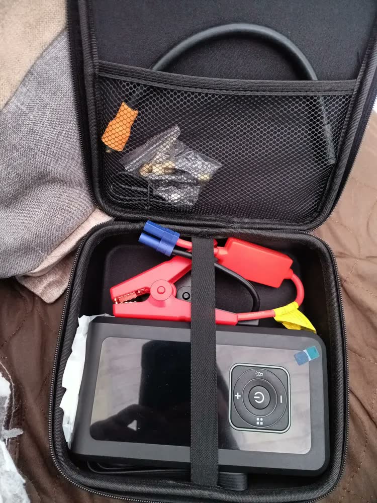 foto de Compressor de Ar Portátil ALUSP 150 PSI Bateria 15000mAh com Partida de Emergência